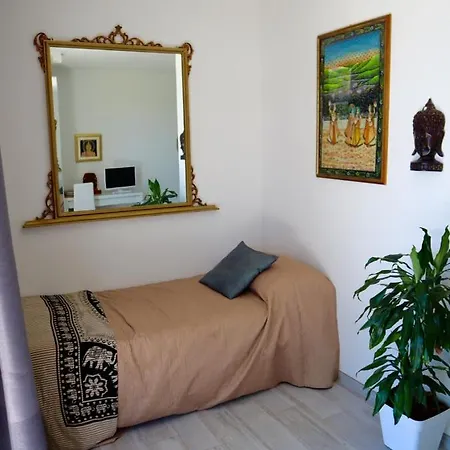 Tropical Bed & Breakfast 3*